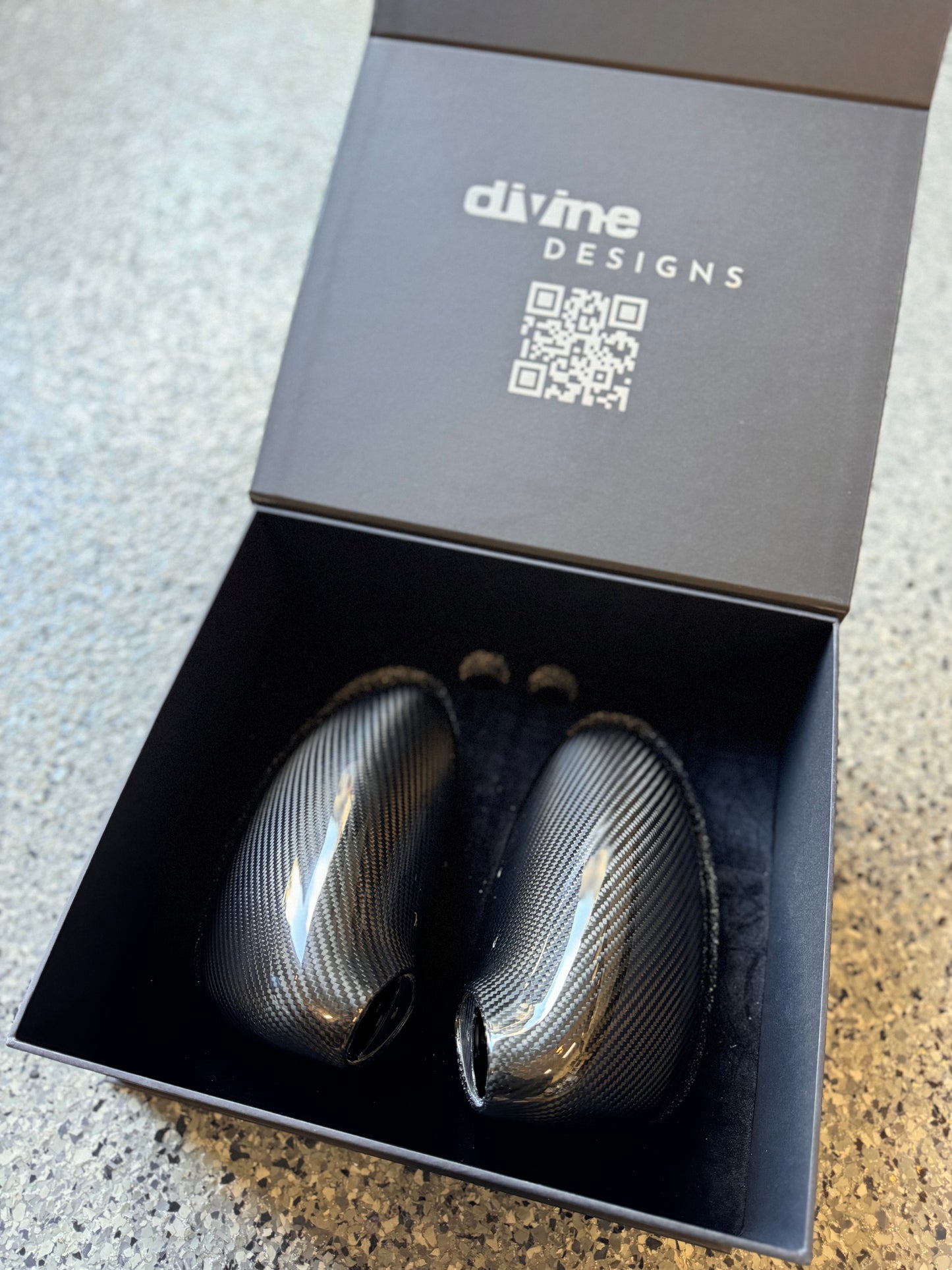 Porsche 930/964/993/968 One-piece Seamless Carbon Fiber Aero Mirrors by Divine Designs
