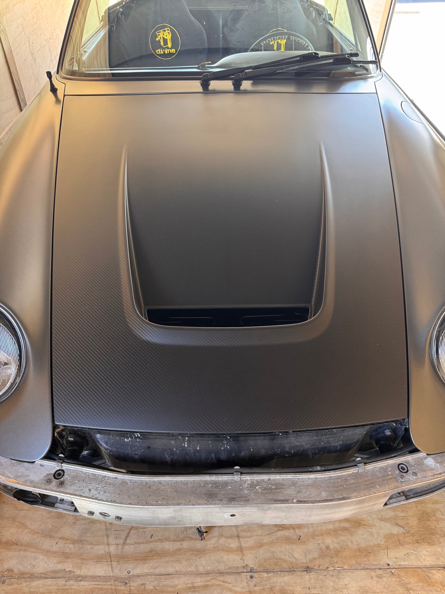Carbon fiber Porshe hood