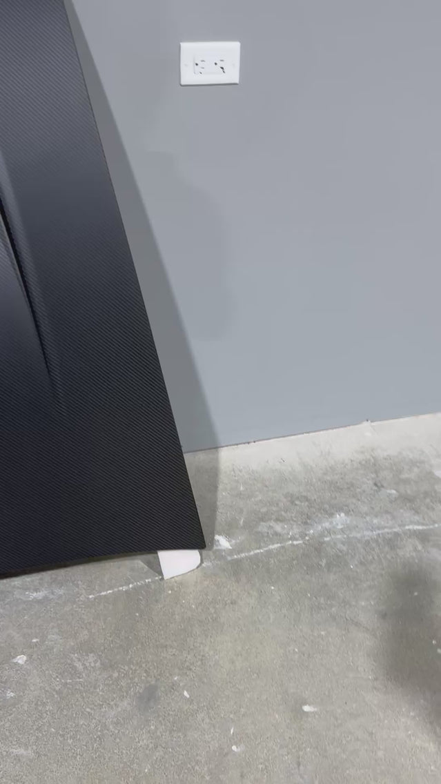 Video of Porsche carbon fiber hood
