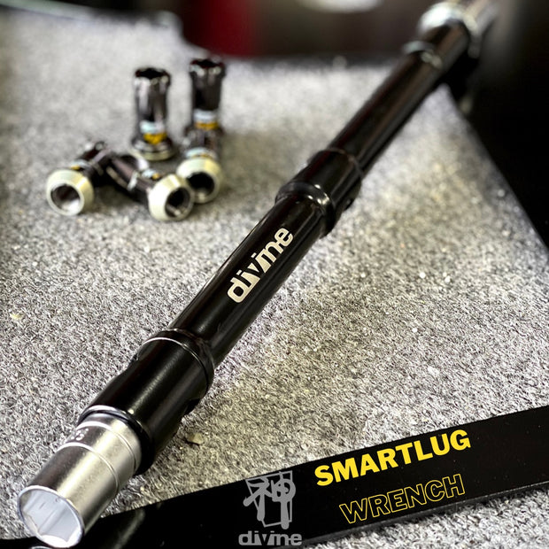 Closeup of Divine SMARTLUG Wrench