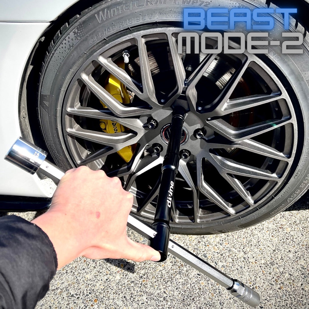 Divine SMARTLUG Wrench in use