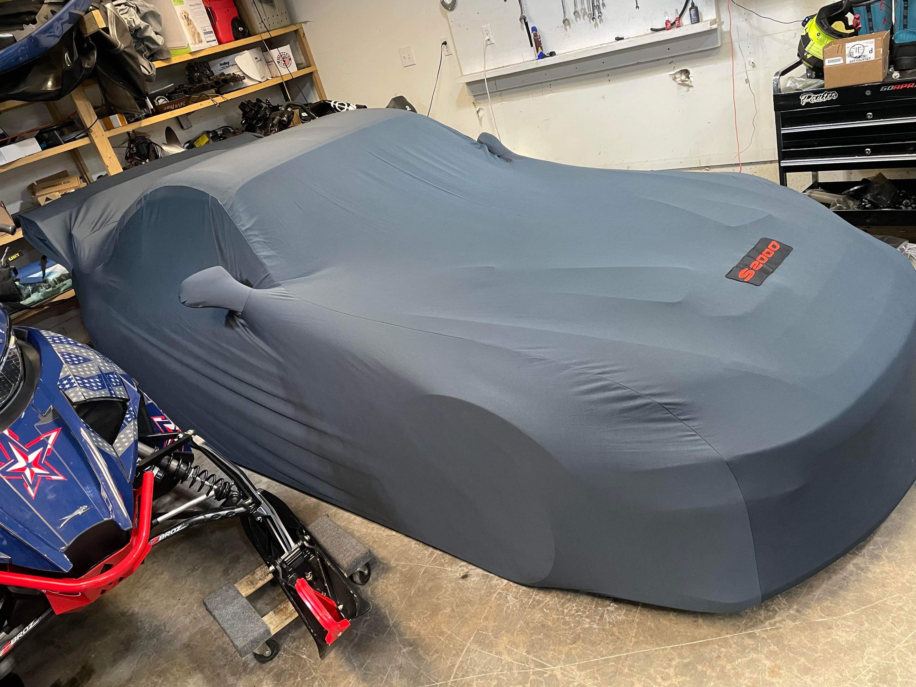 Honda s2000 with Custom Logo Cover