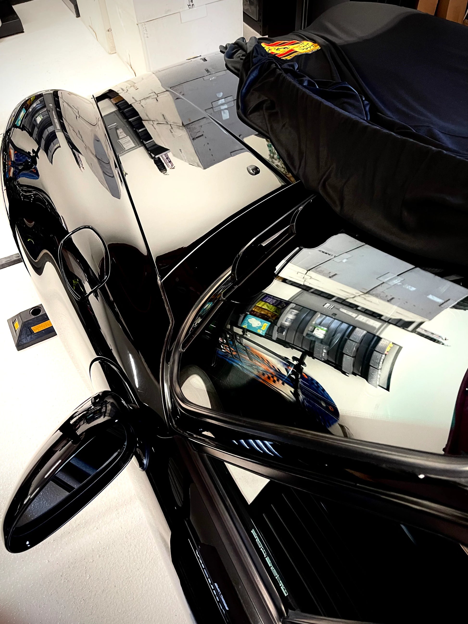 Porsche custom cover with logo