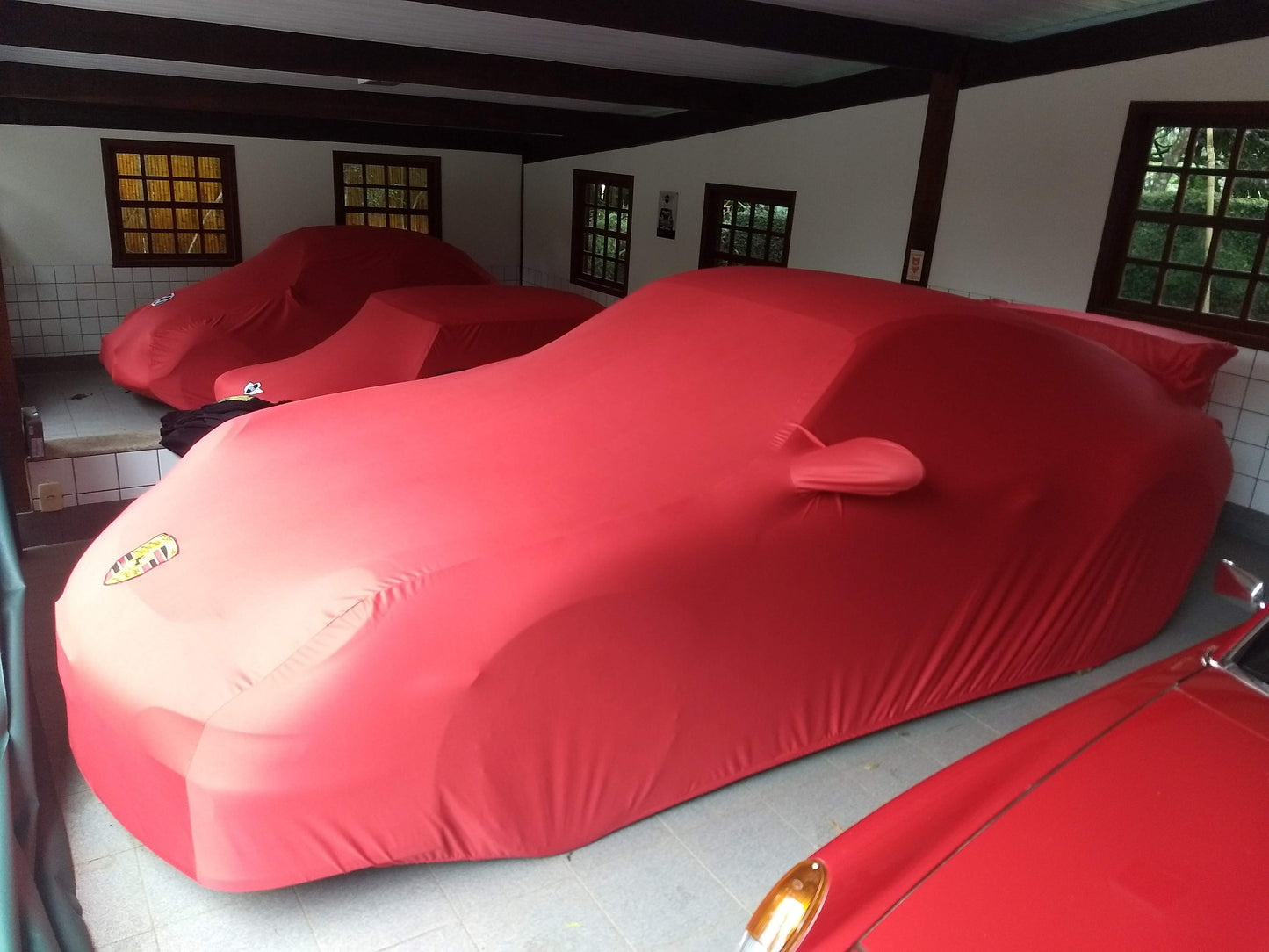 Porsche custom cover with logo